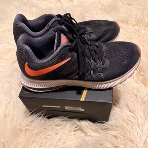 Nike Running Athletic Shoes Size 8